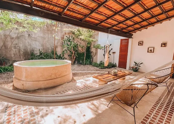 Casa Ak\'Ab\'Al Centro