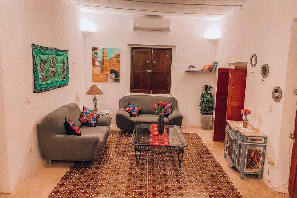 Casa Ak'ab'al Centro *